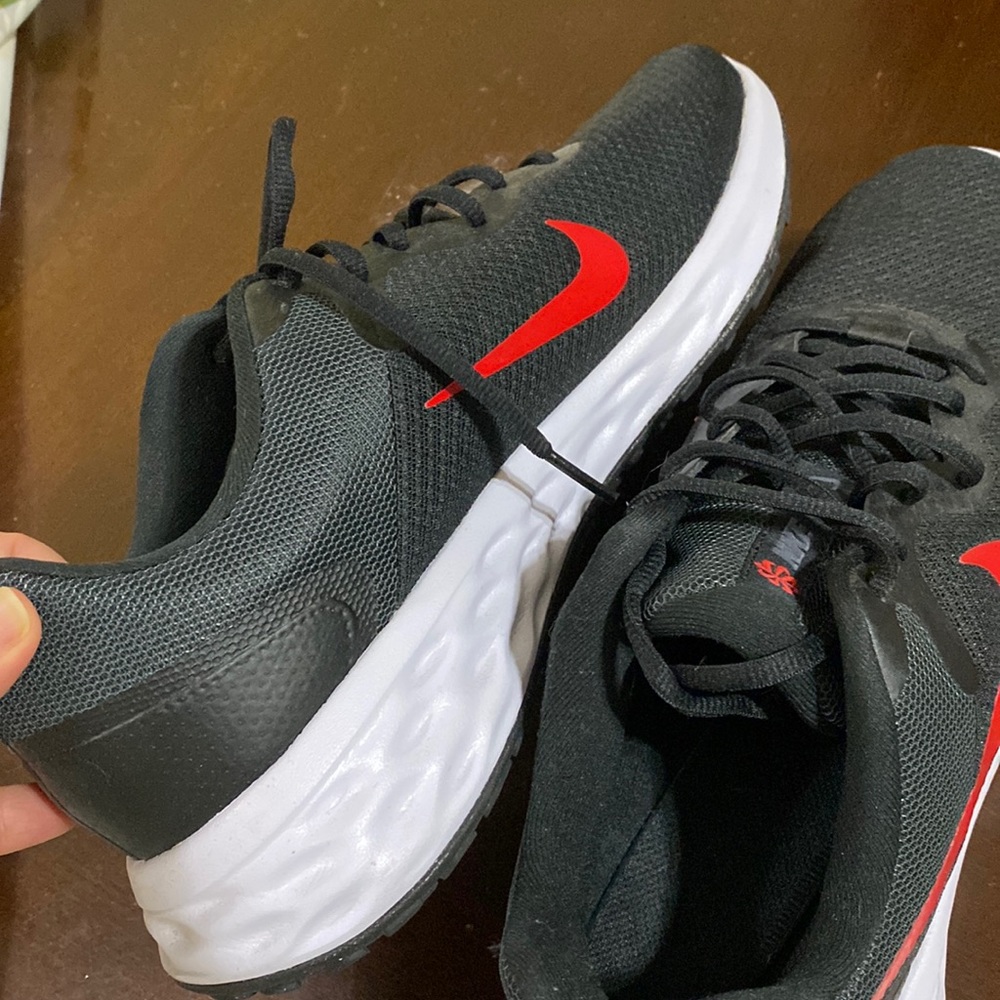 Nike Men’s Revolution 6 road running shoes.